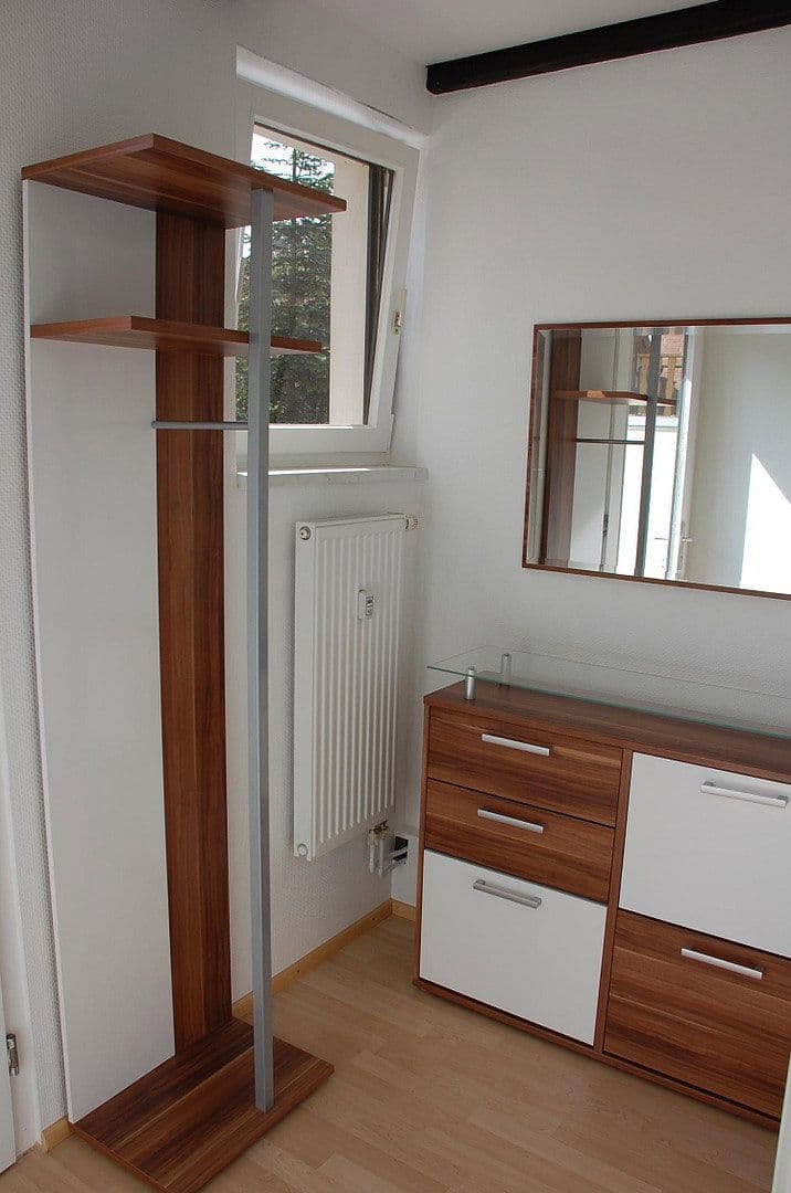 Pronájem bytu 1+1 43 m², Dorfstr. 17, Wolfsburg, Dolní Sasko Pronájem bytu 1+1 43 m², Dorfstr. 17, Wolfsburg, Dolní Sasko