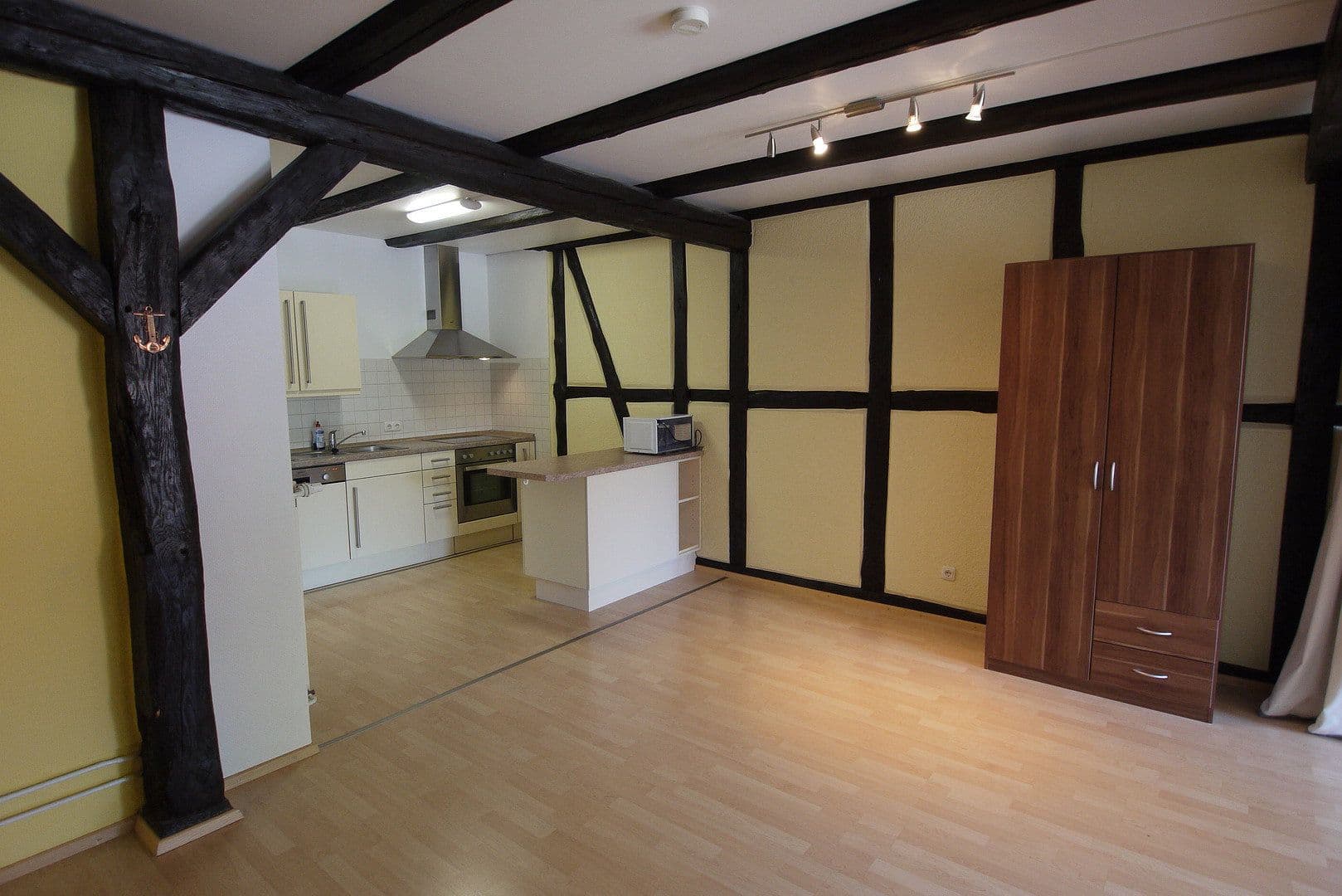 Pronájem bytu 1+1 43 m², Dorfstr. 17, Wolfsburg, Dolní Sasko Pronájem bytu 1+1 43 m², Dorfstr. 17, Wolfsburg, Dolní Sasko