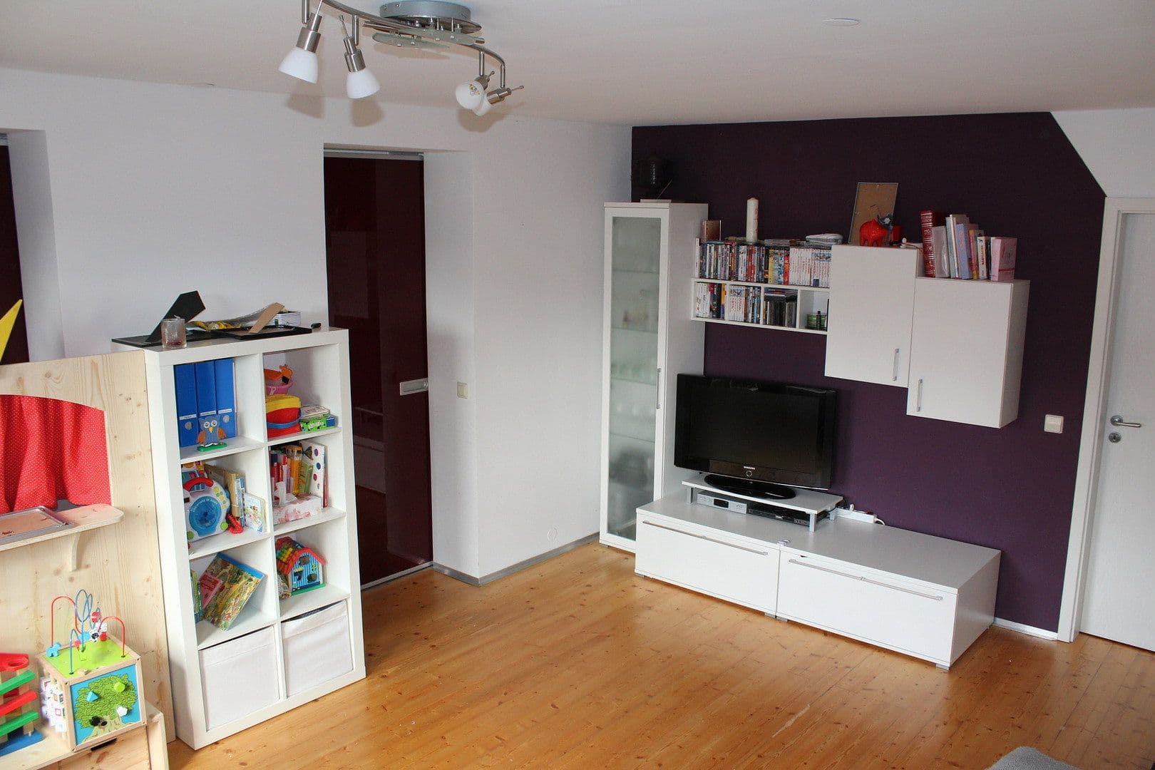 Pronájem bytu 4+kk 100 m², Beermiss 7, Bad Wildbad, Bádensko-Württembersko Pronájem bytu 4+kk 100 m², Beermiss 7, Bad Wildbad, Bádensko-Württembersko