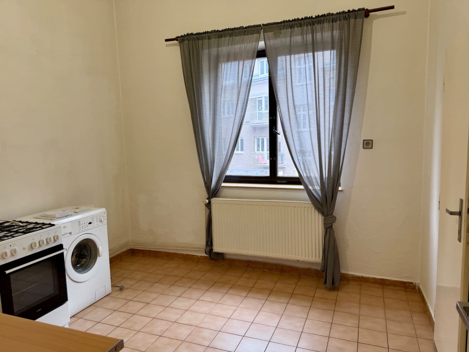 Pronájem bytu 3+1 108 m², Nádražní, Ostrava, Moravskoslezský kraj Pronájem bytu 3+1 108 m², Nádražní, Ostrava, Moravskoslezský kraj