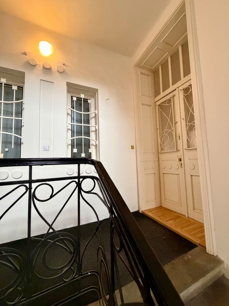 Pronájem bytu 3+1 108 m², Nádražní, Ostrava, Moravskoslezský kraj Pronájem bytu 3+1 108 m², Nádražní, Ostrava, Moravskoslezský kraj