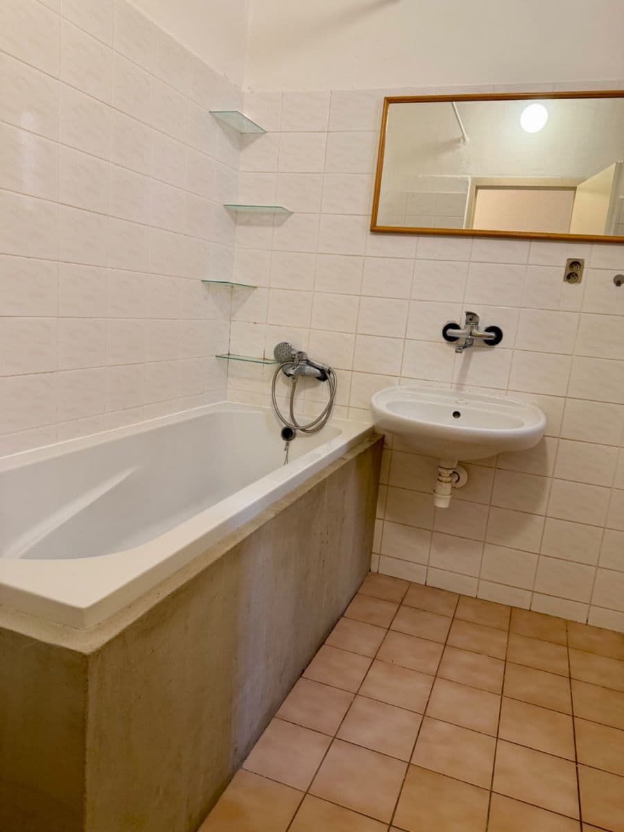 Pronájem bytu 3+1 108 m², Nádražní, Ostrava, Moravskoslezský kraj Pronájem bytu 3+1 108 m², Nádražní, Ostrava, Moravskoslezský kraj