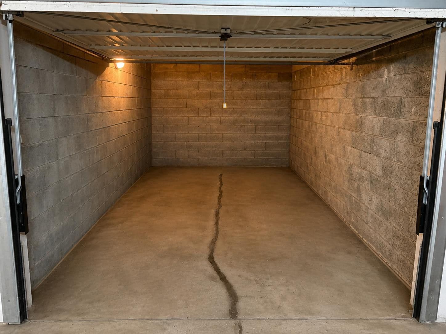 Prodej garáže 16 m², Český Krumlov, Jihočeský kraj Prodej garáže 16 m², Český Krumlov, Jihočeský kraj