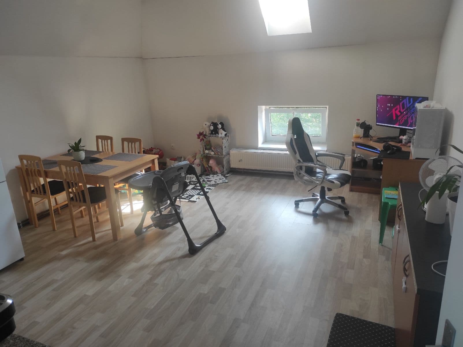 Pronájem bytu 2+kk 60 m², Presy, Chrudim, Pardubický kraj Pronájem bytu 2+kk 60 m², Presy, Chrudim, Pardubický kraj