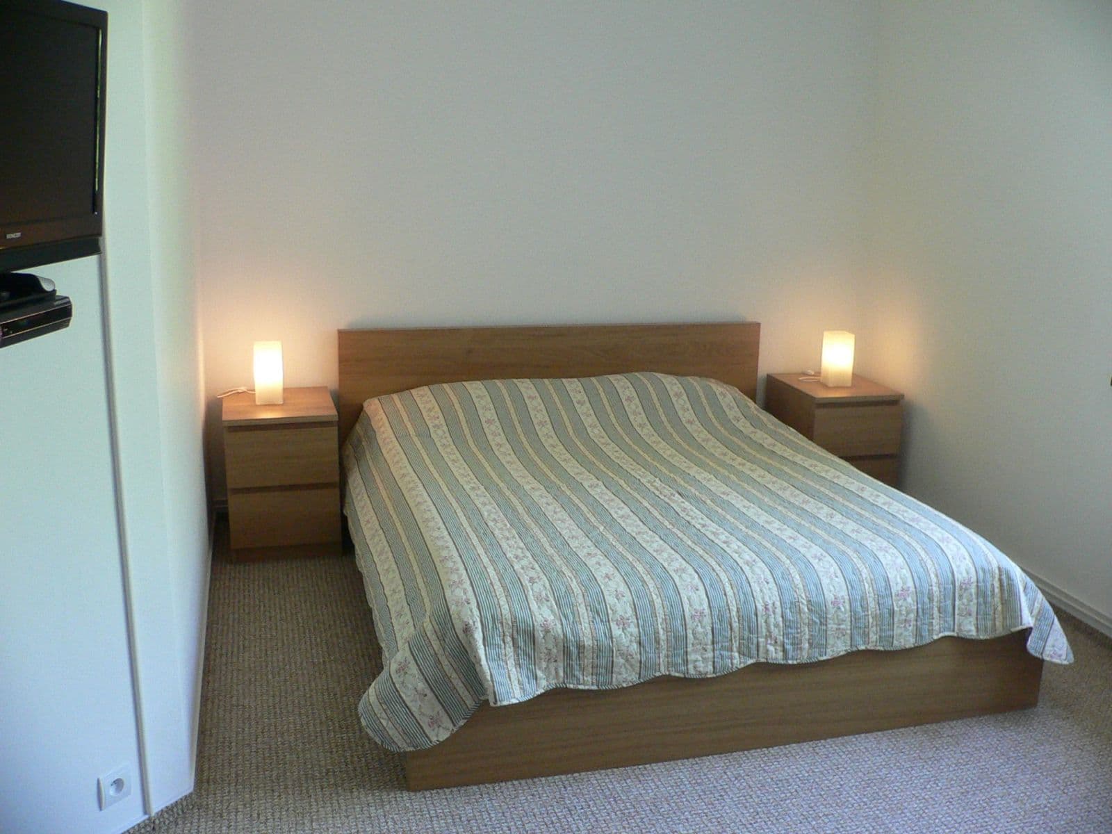 Pronájem bytu 2+kk 37 m², U Vodoteče, Vysoký Újezd, Středočeský kraj Pronájem bytu 2+kk 37 m², U Vodoteče, Vysoký Újezd, Středočeský kraj