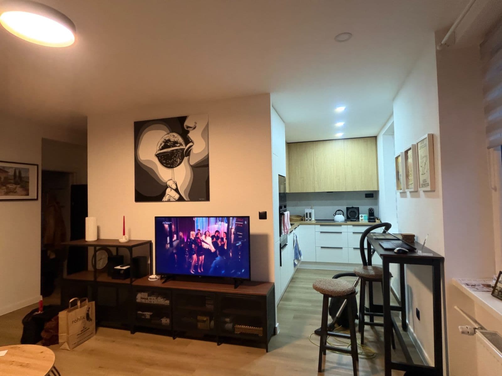 Prodej bytu 3+1 63 m², 17. listopadu, Havířov, Moravskoslezský kraj Prodej bytu 3+1 63 m², 17. listopadu, Havířov, Moravskoslezský kraj