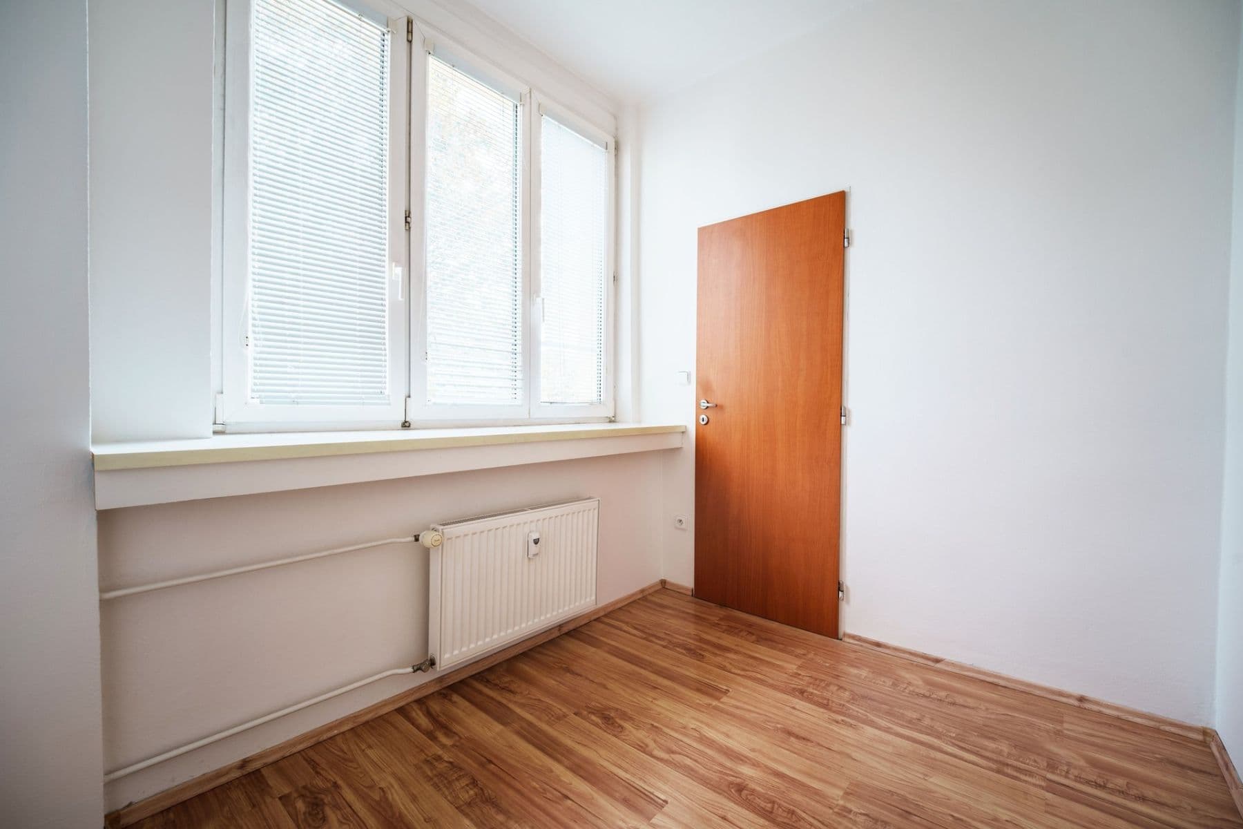 Pronájem bytu 3+kk 42 m², Moskevská, Kladno, Středočeský kraj Pronájem bytu 3+kk 42 m², Moskevská, Kladno, Středočeský kraj