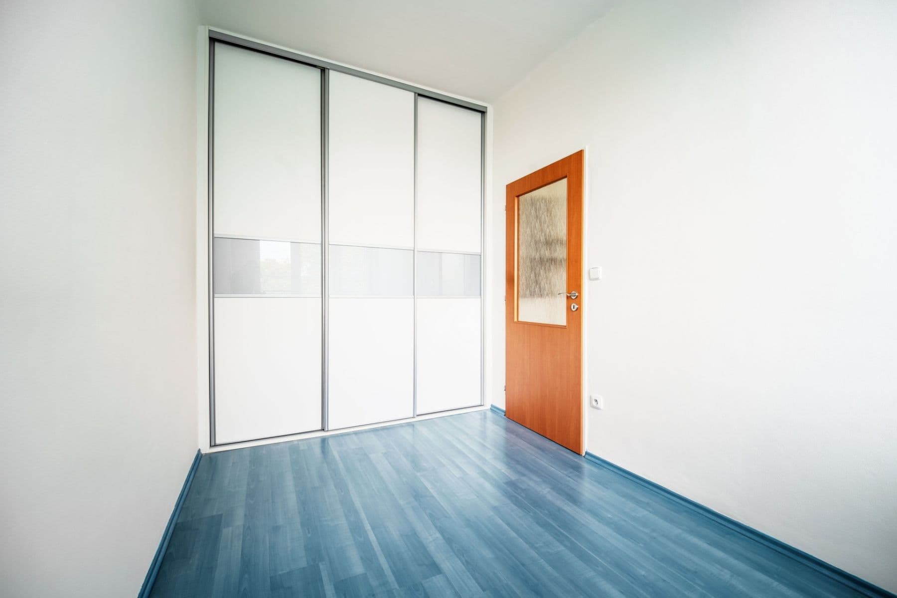Pronájem bytu 3+kk 42 m², Moskevská, Kladno, Středočeský kraj Pronájem bytu 3+kk 42 m², Moskevská, Kladno, Středočeský kraj