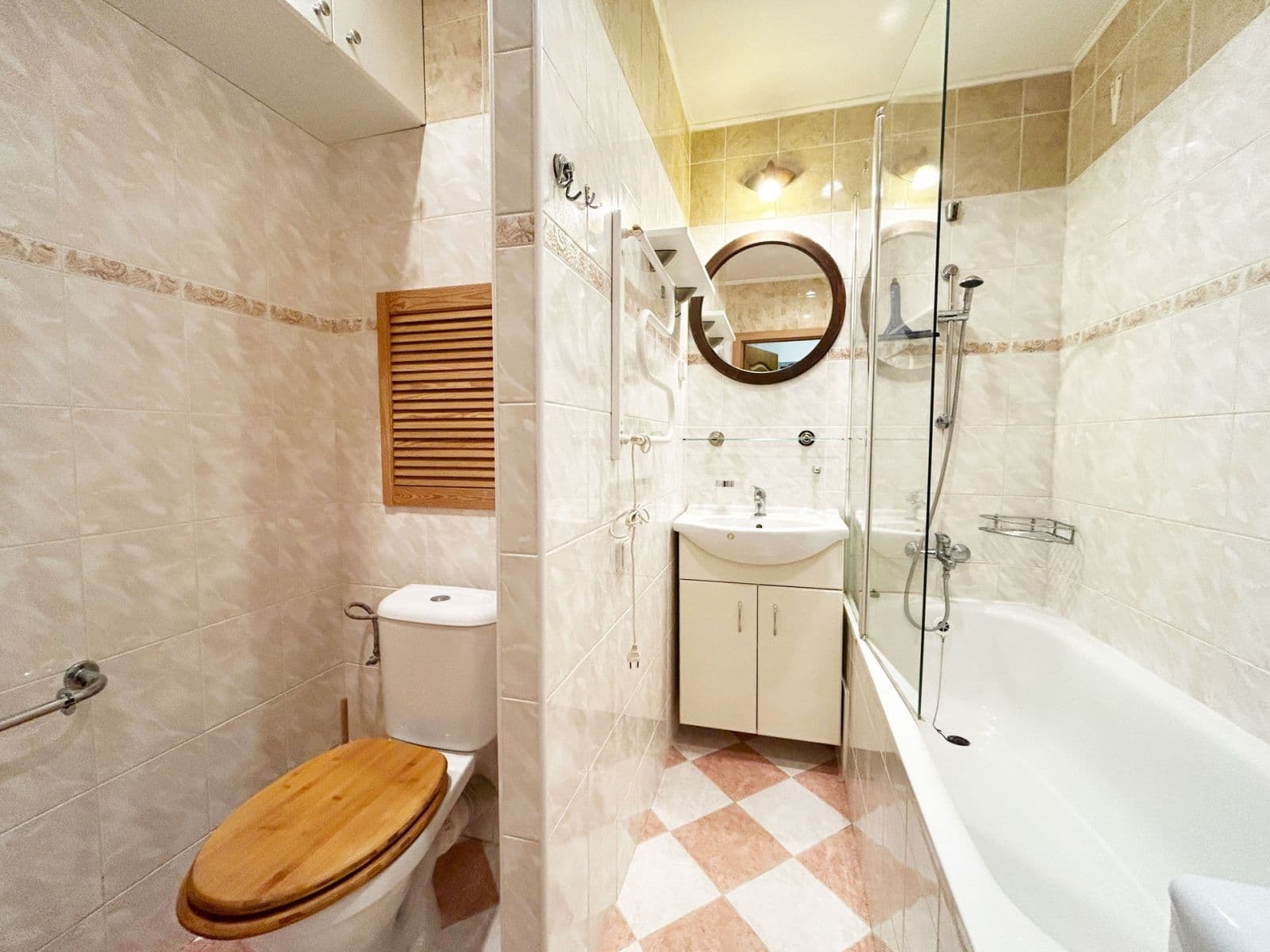 Pronájem bytu 1+1 30 m², Bachova, Praha, Praha Pronájem bytu 1+1 30 m², Bachova, Praha, Praha