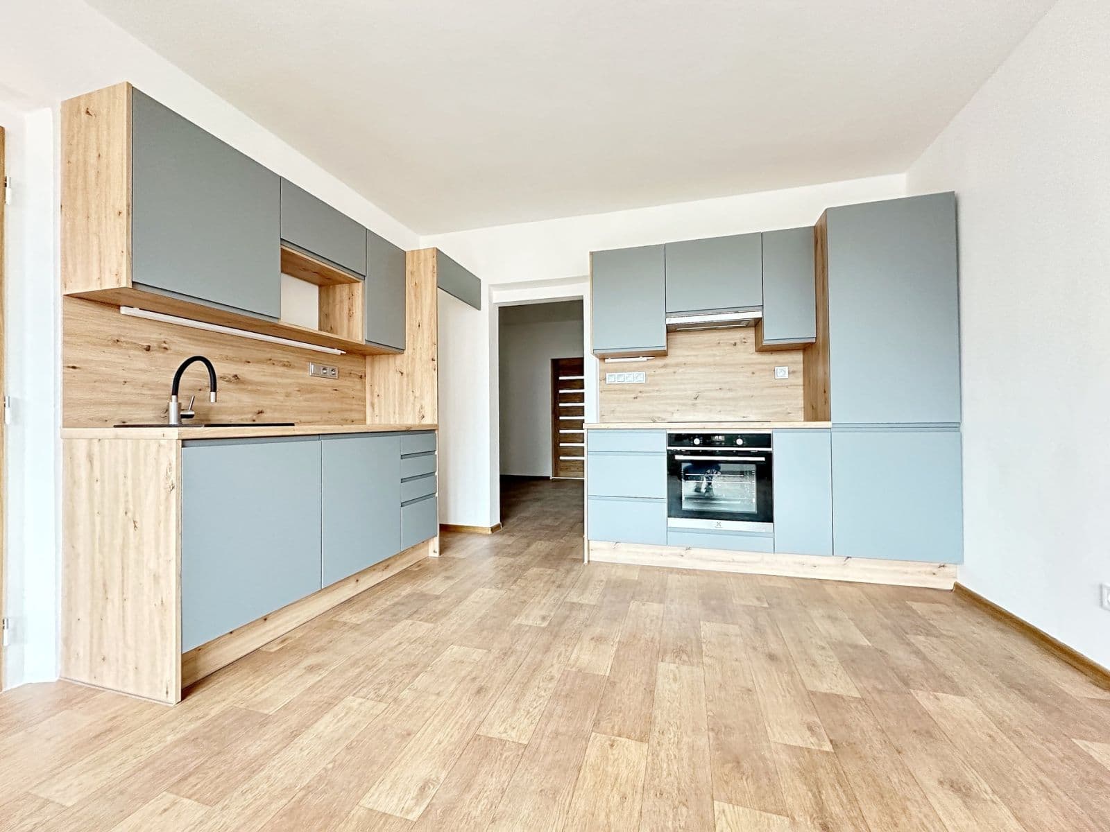 Pronájem bytu 3+kk 81 m², Čechovská, Příbram, Středočeský kraj Pronájem bytu 3+kk 81 m², Čechovská, Příbram, Středočeský kraj