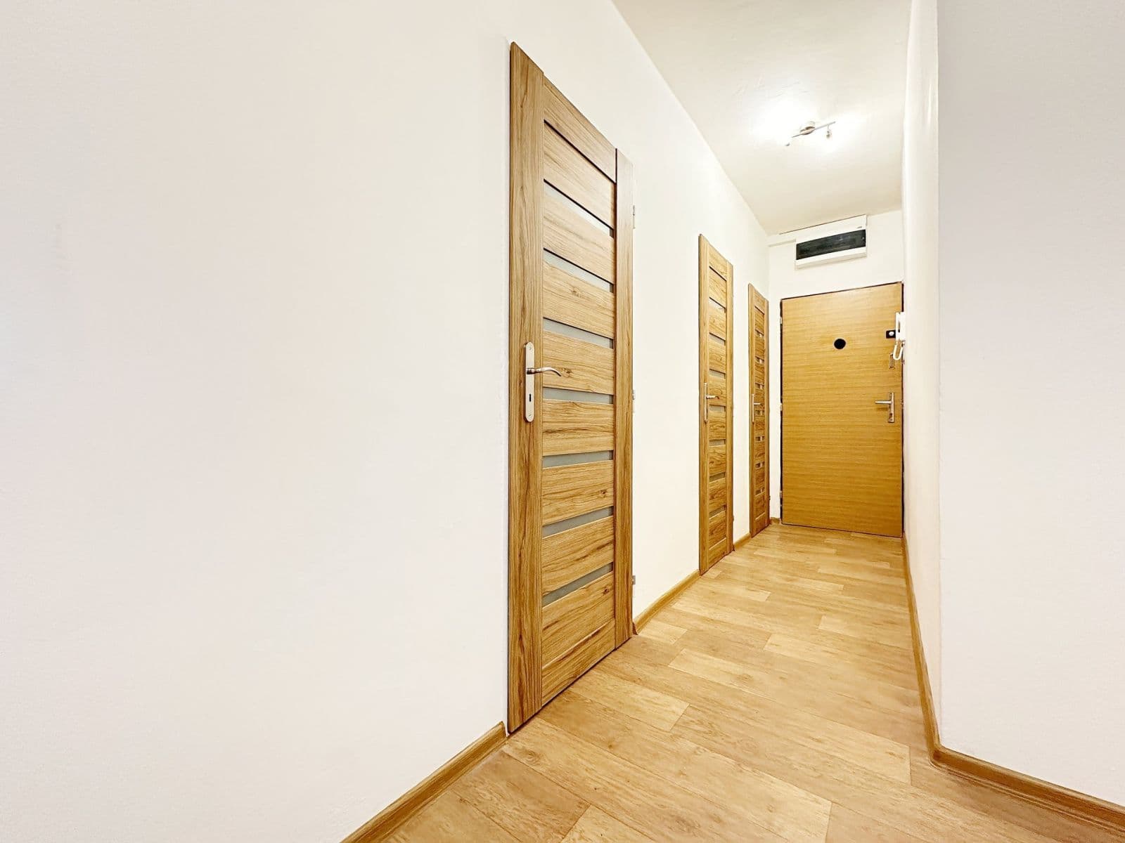 Pronájem bytu 3+kk 81 m², Čechovská, Příbram, Středočeský kraj Pronájem bytu 3+kk 81 m², Čechovská, Příbram, Středočeský kraj
