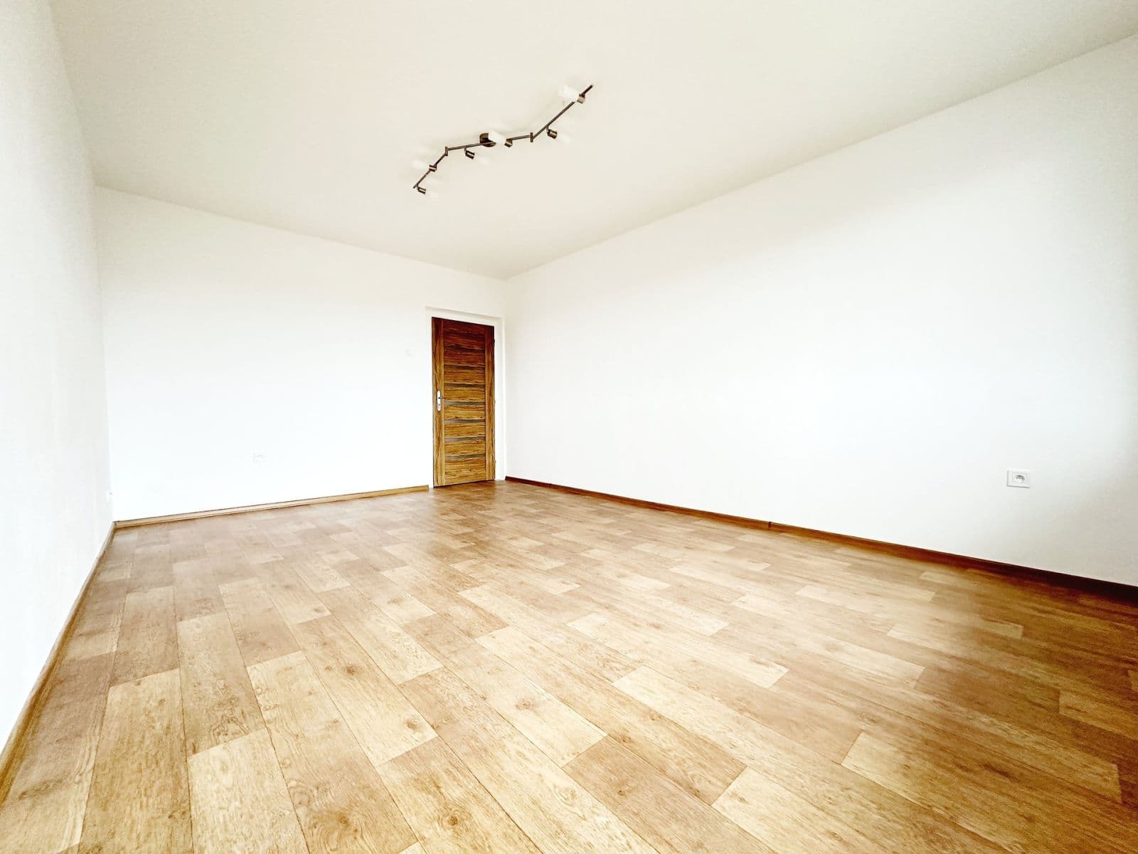 Pronájem bytu 3+kk 81 m², Čechovská, Příbram, Středočeský kraj Pronájem bytu 3+kk 81 m², Čechovská, Příbram, Středočeský kraj