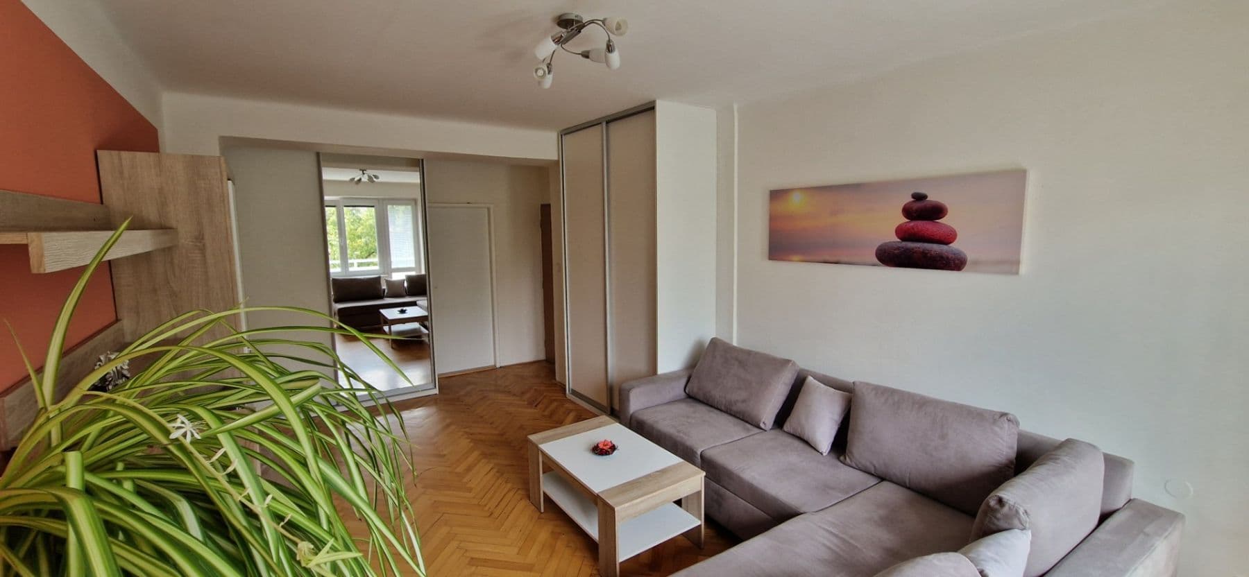 Pronájem bytu 2+1 54 m², Pod Lipami, Praha, Praha Pronájem bytu 2+1 54 m², Pod Lipami, Praha, Praha