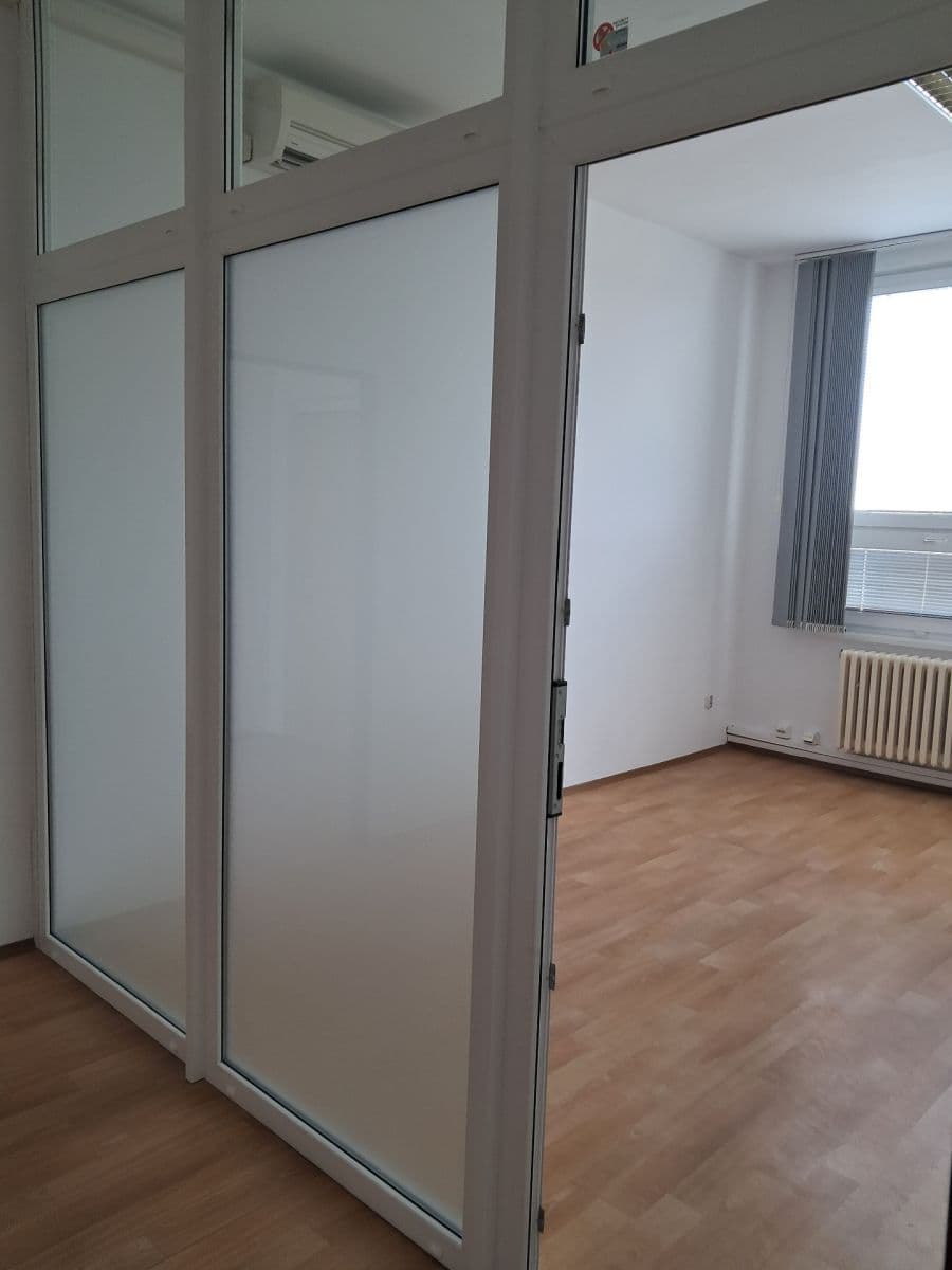 Pronájem kanceláře 192 m², Drahelická, Nymburk, Středočeský kraj Pronájem kanceláře 192 m², Drahelická, Nymburk, Středočeský kraj