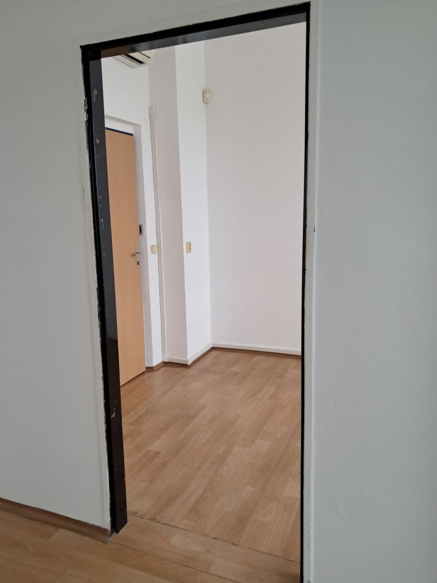 Pronájem kanceláře 192 m², Drahelická, Nymburk, Středočeský kraj Pronájem kanceláře 192 m², Drahelická, Nymburk, Středočeský kraj