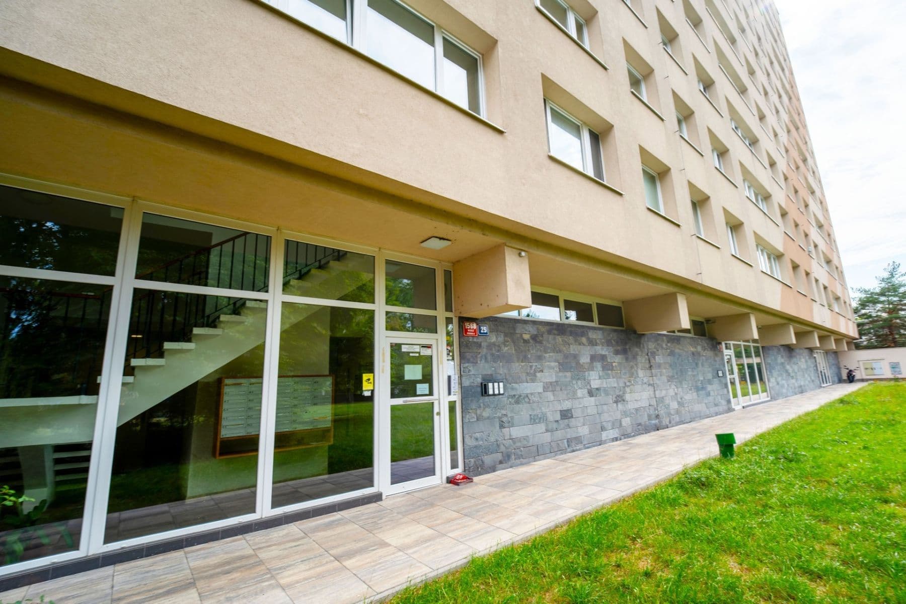 Pronájem bytu 3+1 63 m², Hvězdova, Praha, Praha Pronájem bytu 3+1 63 m², Hvězdova, Praha, Praha