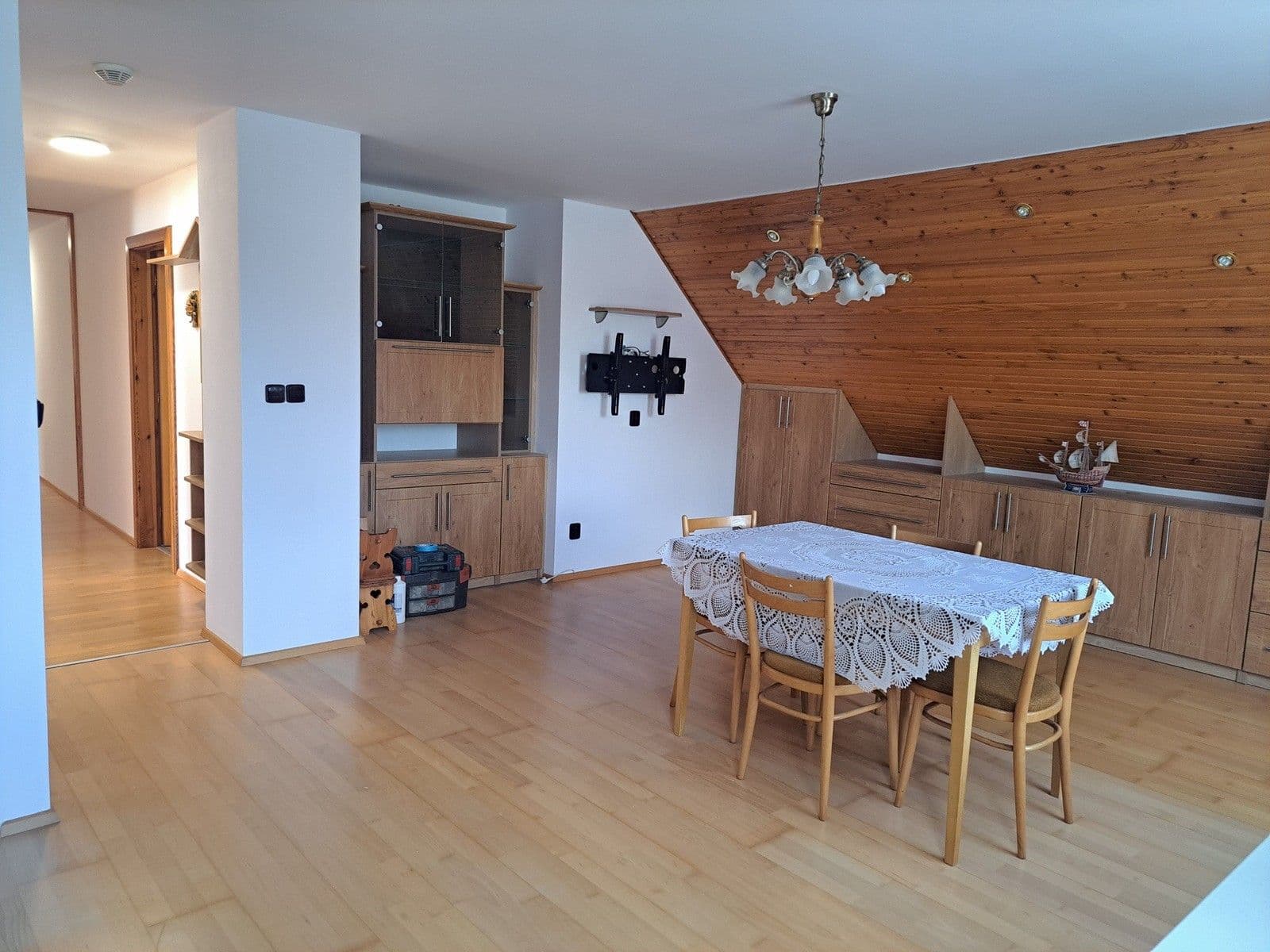 Pronájem bytu 4+1 180 m², Plánice, Plzeňský kraj Pronájem bytu 4+1 180 m², Plánice, Plzeňský kraj