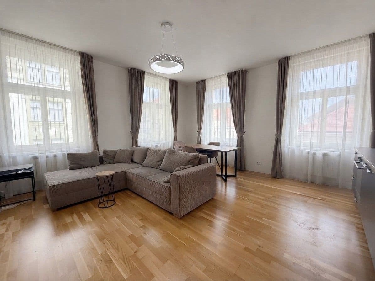 Prodej bytu 2+kk 60 m², Vítkova, Praha, Praha Prodej bytu 2+kk 60 m², Vítkova, Praha, Praha