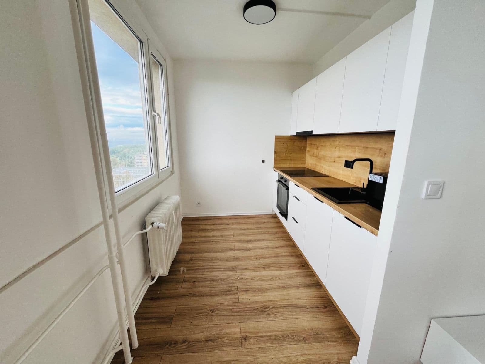 Pronájem bytu 3+kk 72 m², Javorová, Most, Ústecký kraj Pronájem bytu 3+kk 72 m², Javorová, Most, Ústecký kraj