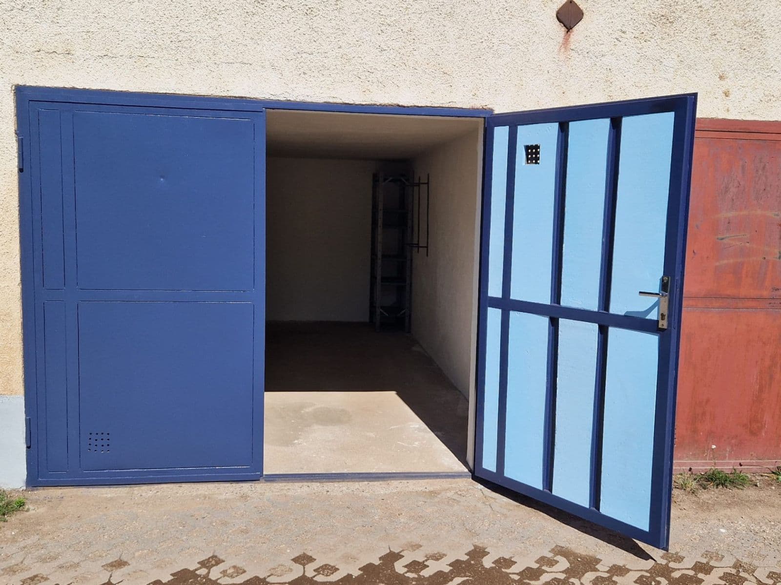 Prodej garáže 23 m², Hodonín, Jihomoravský kraj Prodej garáže 23 m², Hodonín, Jihomoravský kraj