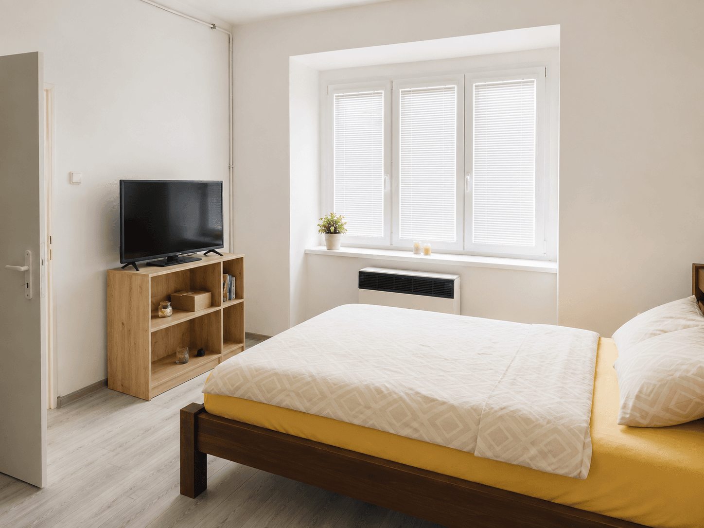 Pronájem nebytového prostoru 36 m², Drahobejlova, Praha, Praha Pronájem nebytového prostoru 36 m², Drahobejlova, Praha, Praha