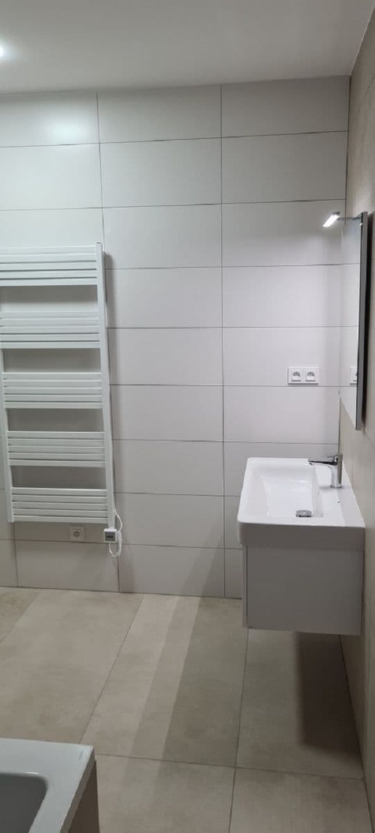 Pronájem bytu 2+kk 84 m², Hradišťská, Staré Město, Zlínský kraj Pronájem bytu 2+kk 84 m², Hradišťská, Staré Město, Zlínský kraj
