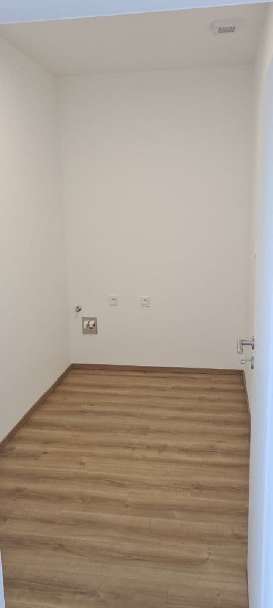 Pronájem bytu 2+kk 84 m², Hradišťská, Staré Město, Zlínský kraj Pronájem bytu 2+kk 84 m², Hradišťská, Staré Město, Zlínský kraj