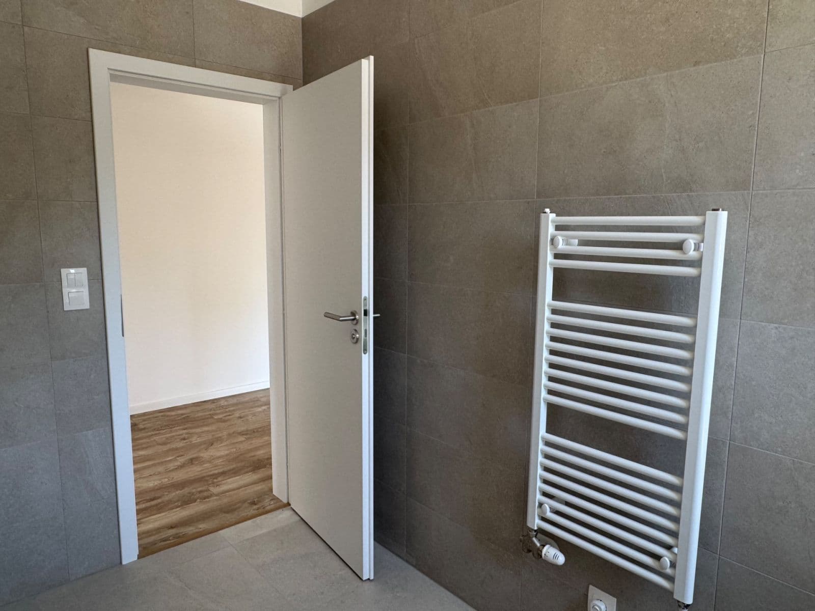 Prodej bytu 2+1 50 m², Limbašská cesta, Pezinok, Bratislavský kraj Prodej bytu 2+1 50 m², Limbašská cesta, Pezinok, Bratislavský kraj