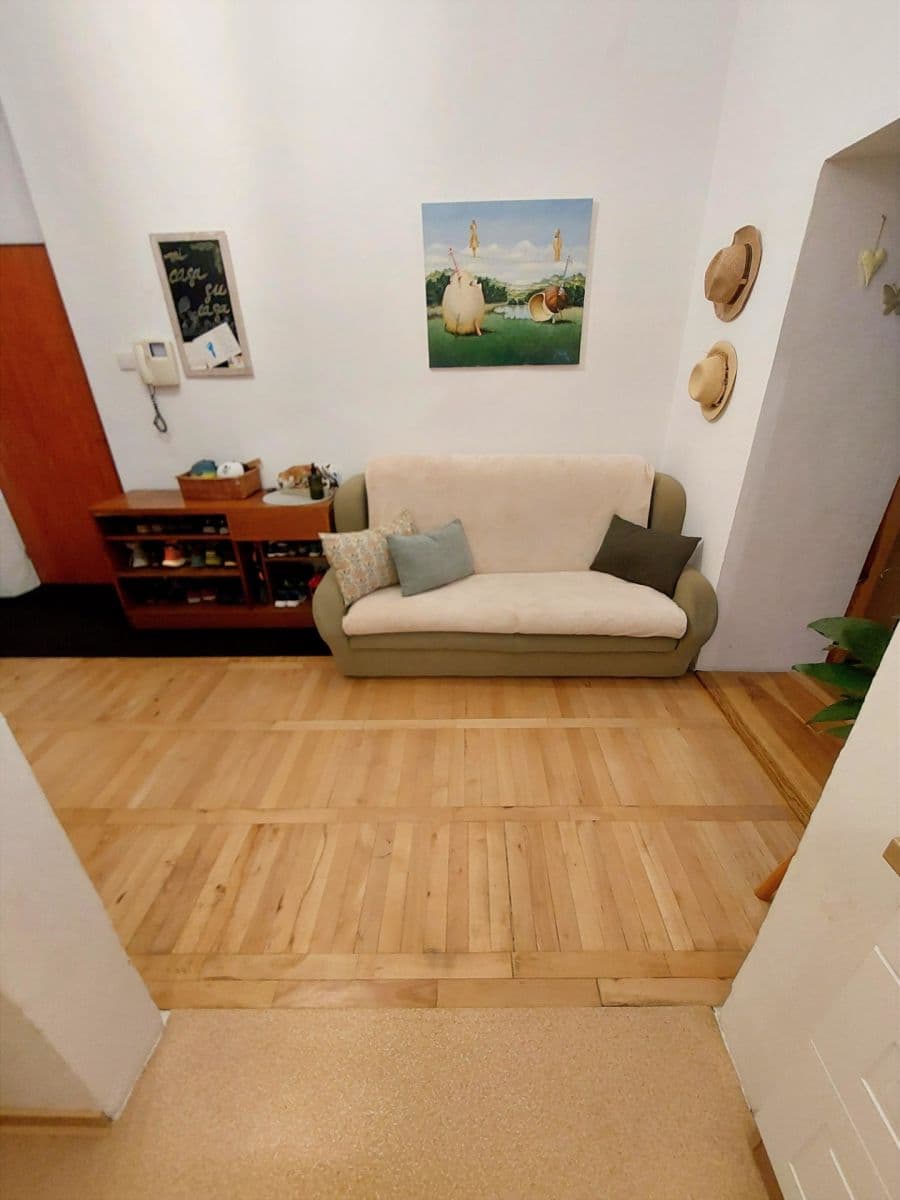 Pronájem bytu 2+1 77 m², Hybešova, Brno, Jihomoravský kraj Pronájem bytu 2+1 77 m², Hybešova, Brno, Jihomoravský kraj