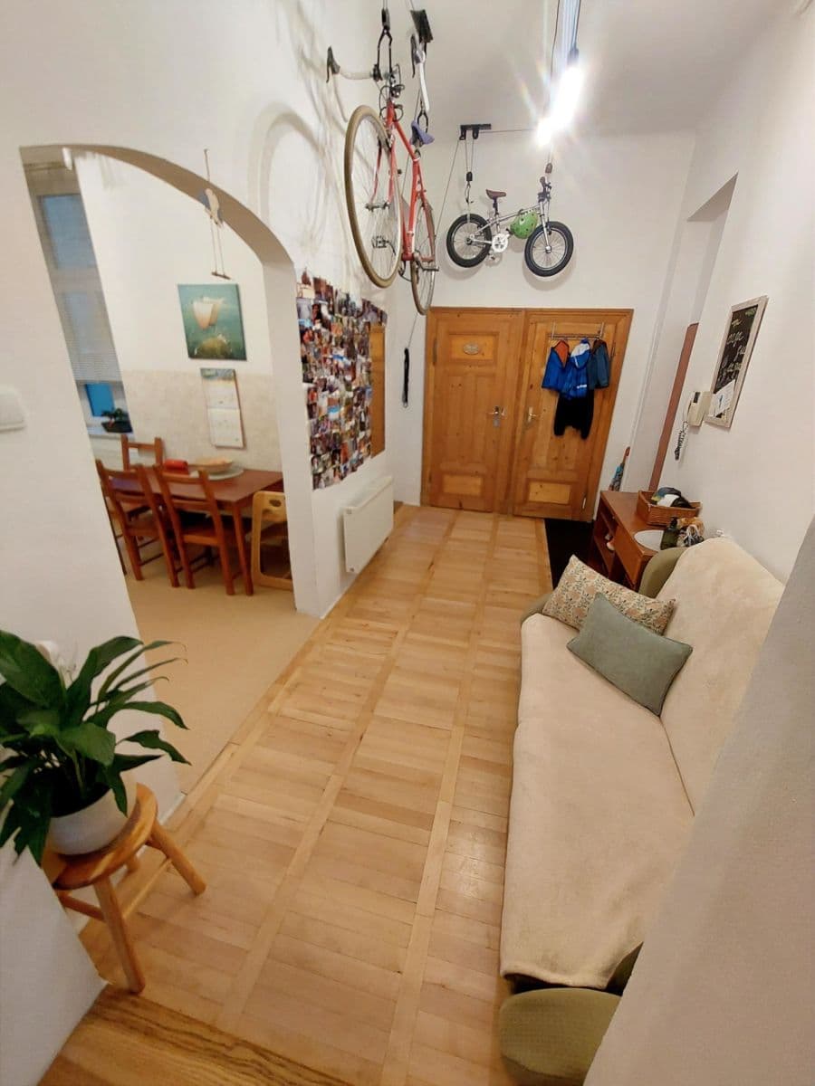 Pronájem bytu 2+1 77 m², Hybešova, Brno, Jihomoravský kraj Pronájem bytu 2+1 77 m², Hybešova, Brno, Jihomoravský kraj