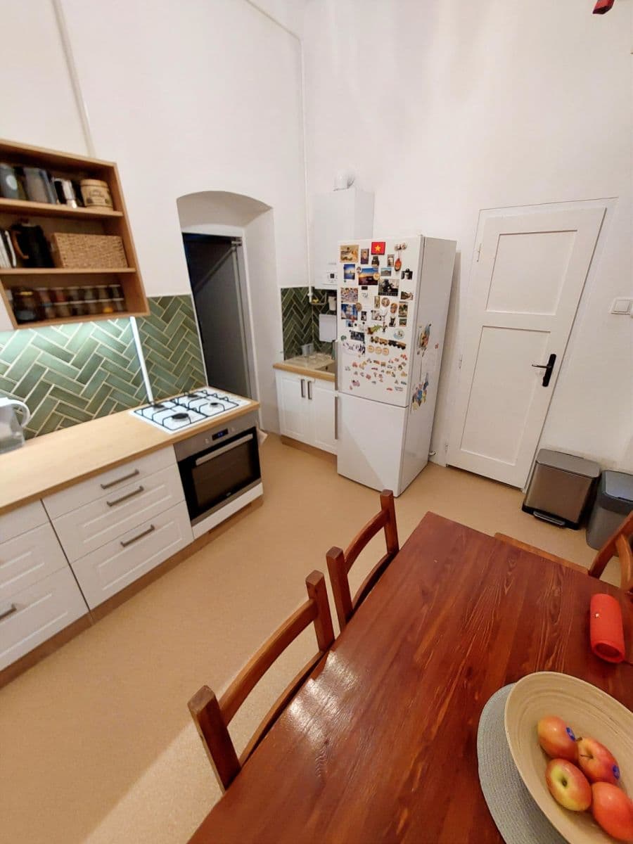 Pronájem bytu 2+1 77 m², Hybešova, Brno, Jihomoravský kraj Pronájem bytu 2+1 77 m², Hybešova, Brno, Jihomoravský kraj