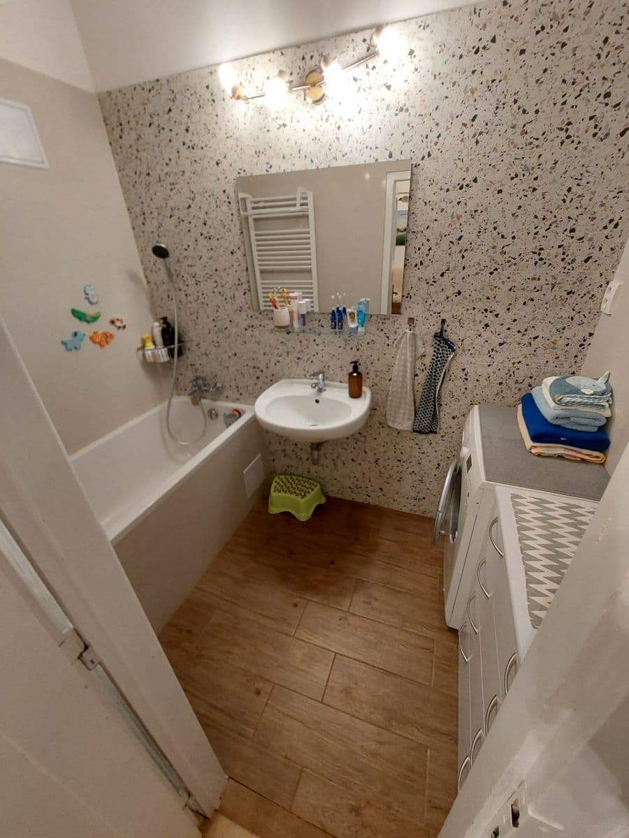 Pronájem bytu 2+1 77 m², Hybešova, Brno, Jihomoravský kraj Pronájem bytu 2+1 77 m², Hybešova, Brno, Jihomoravský kraj