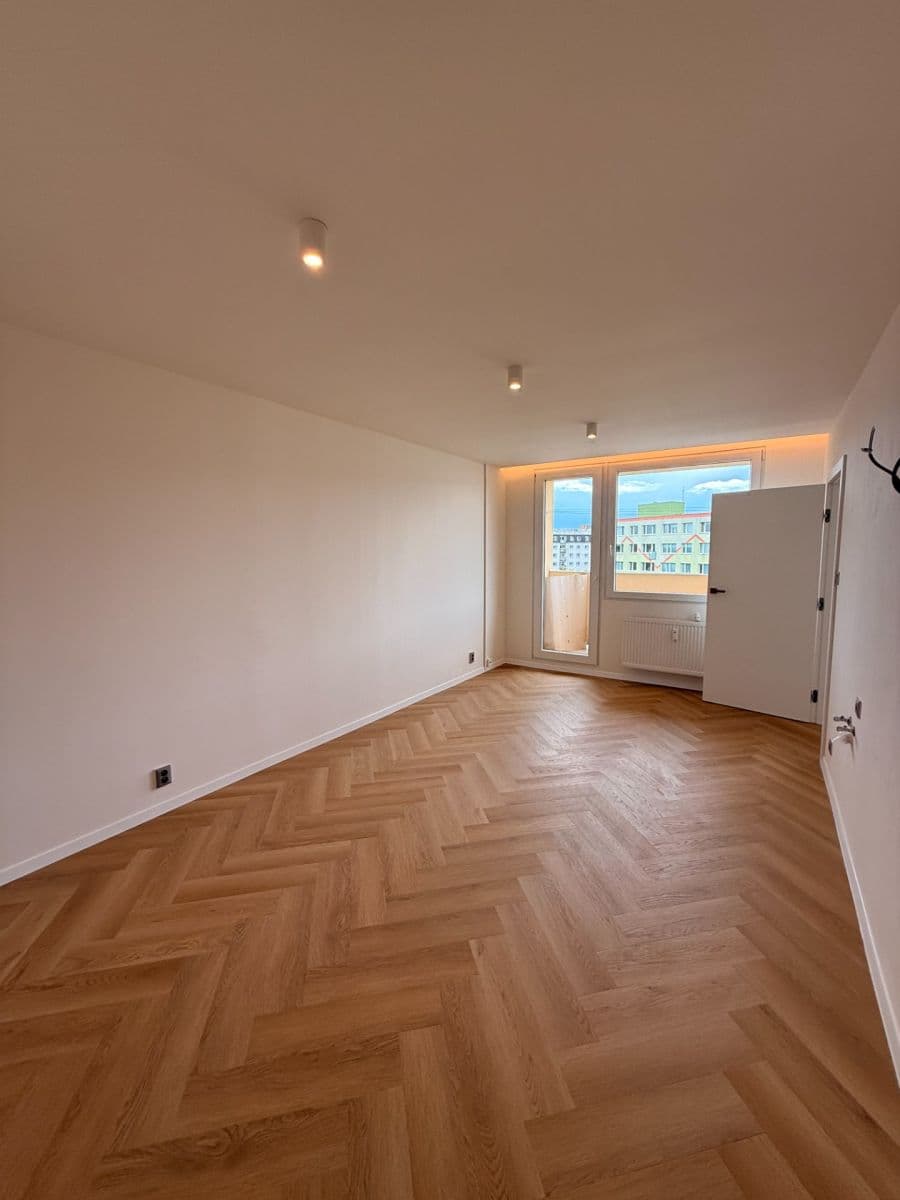 Prodej bytu 2+kk 34 m², Kojetická, Neratovice, Středočeský kraj Prodej bytu 2+kk 34 m², Kojetická, Neratovice, Středočeský kraj