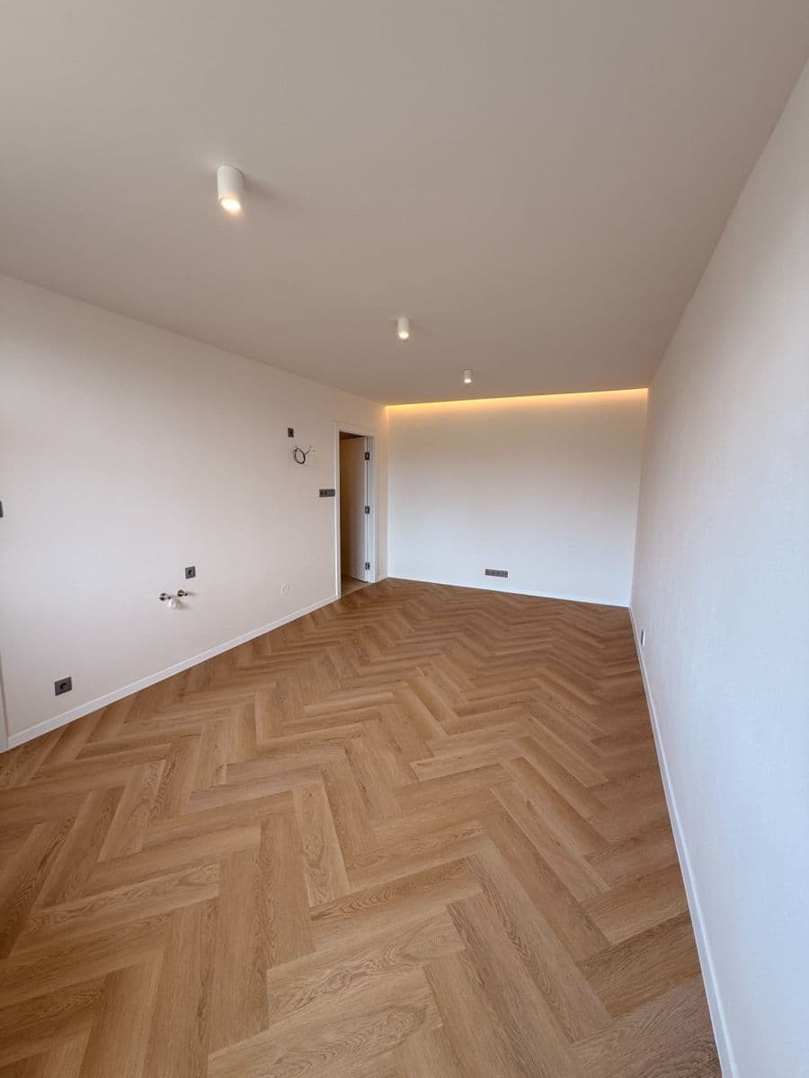 Prodej bytu 2+kk 34 m², Kojetická, Neratovice, Středočeský kraj Prodej bytu 2+kk 34 m², Kojetická, Neratovice, Středočeský kraj