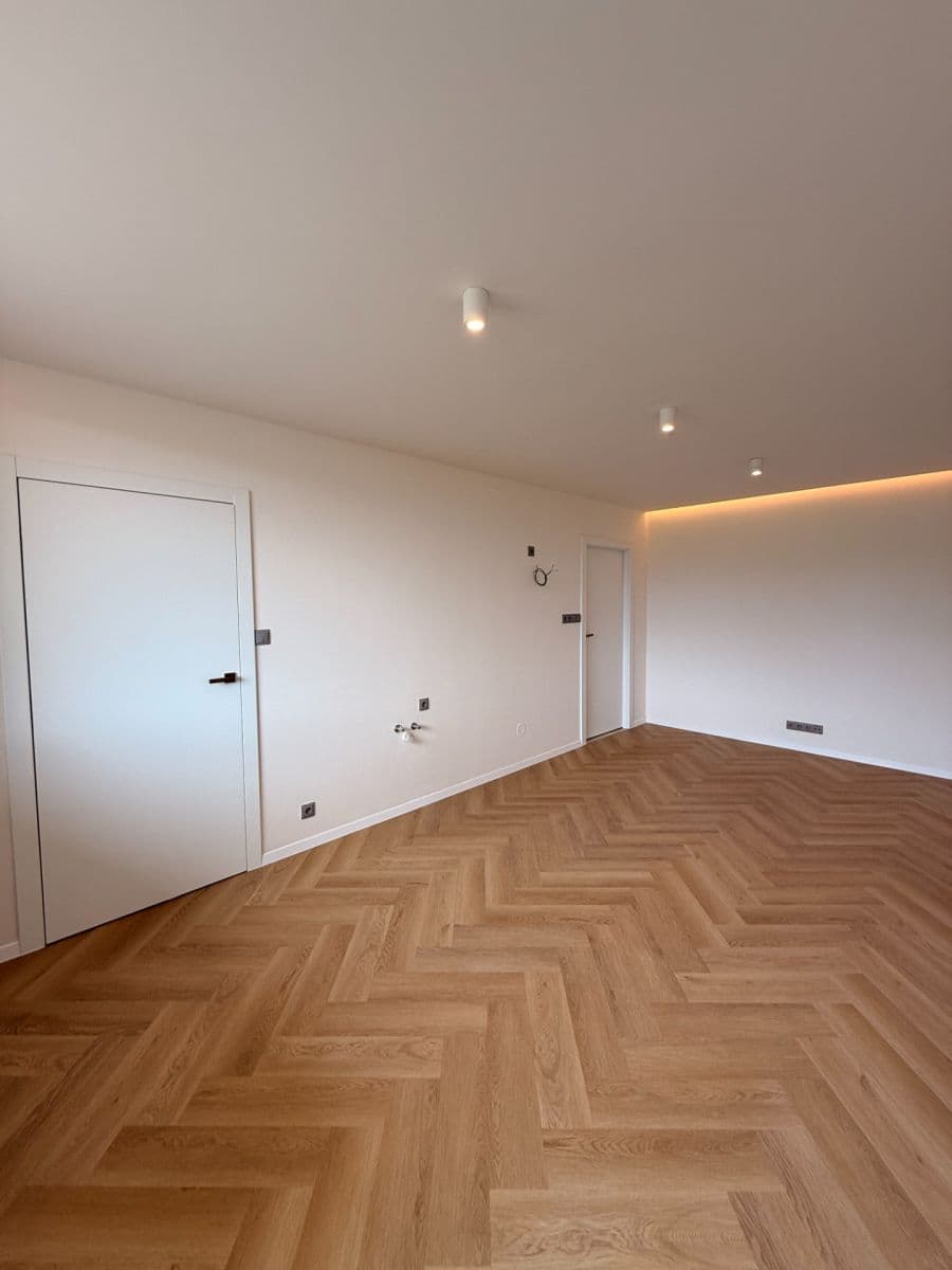 Prodej bytu 2+kk 34 m², Kojetická, Neratovice, Středočeský kraj Prodej bytu 2+kk 34 m², Kojetická, Neratovice, Středočeský kraj