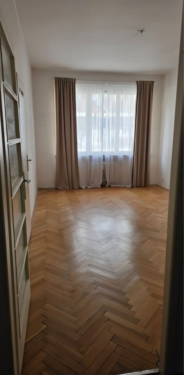 Pronájem bytu 2+1 56 m², Petrské náměstí, Praha, Praha Pronájem bytu 2+1 56 m², Petrské náměstí, Praha, Praha