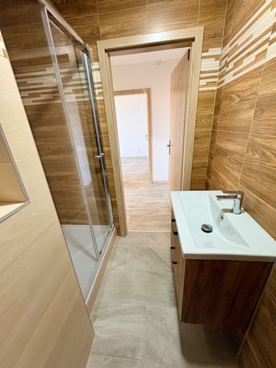Prodej bytu 2+kk 40 m², Kutnohorská, Česká Lípa, Liberecký kraj Prodej bytu 2+kk 40 m², Kutnohorská, Česká Lípa, Liberecký kraj
