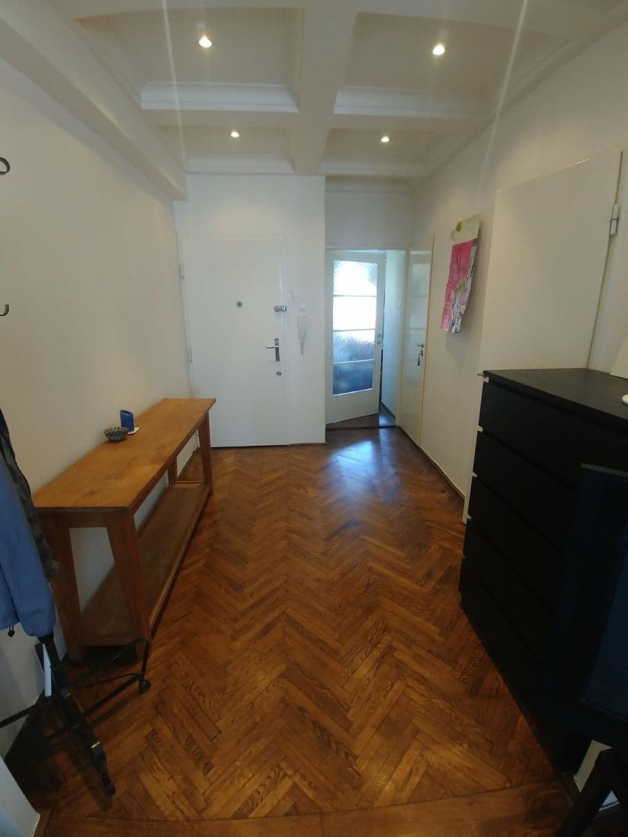 Pronájem bytu 2+kk 55 m², U Santošky, Praha, Praha Pronájem bytu 2+kk 55 m², U Santošky, Praha, Praha
