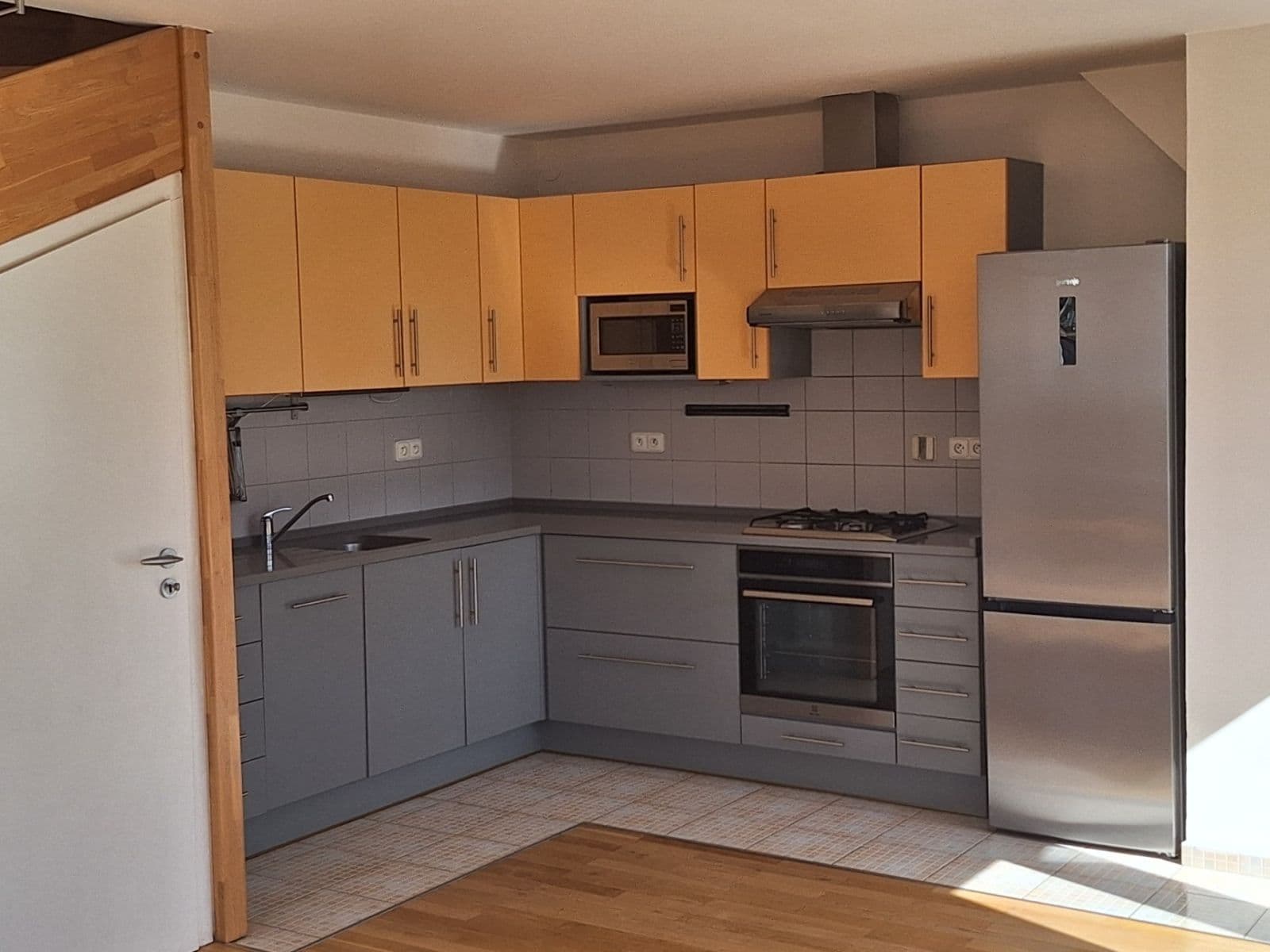 Pronájem bytu 3+kk 120 m², Benická, Praha, Praha Pronájem bytu 3+kk 120 m², Benická, Praha, Praha