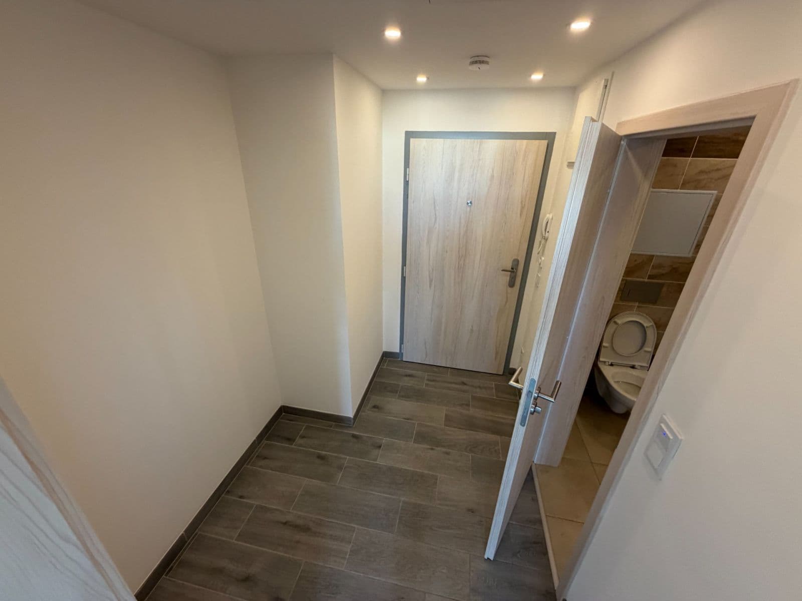 Pronájem bytu 2+kk 71 m², Františka Diviše, Praha, Praha Pronájem bytu 2+kk 71 m², Františka Diviše, Praha, Praha