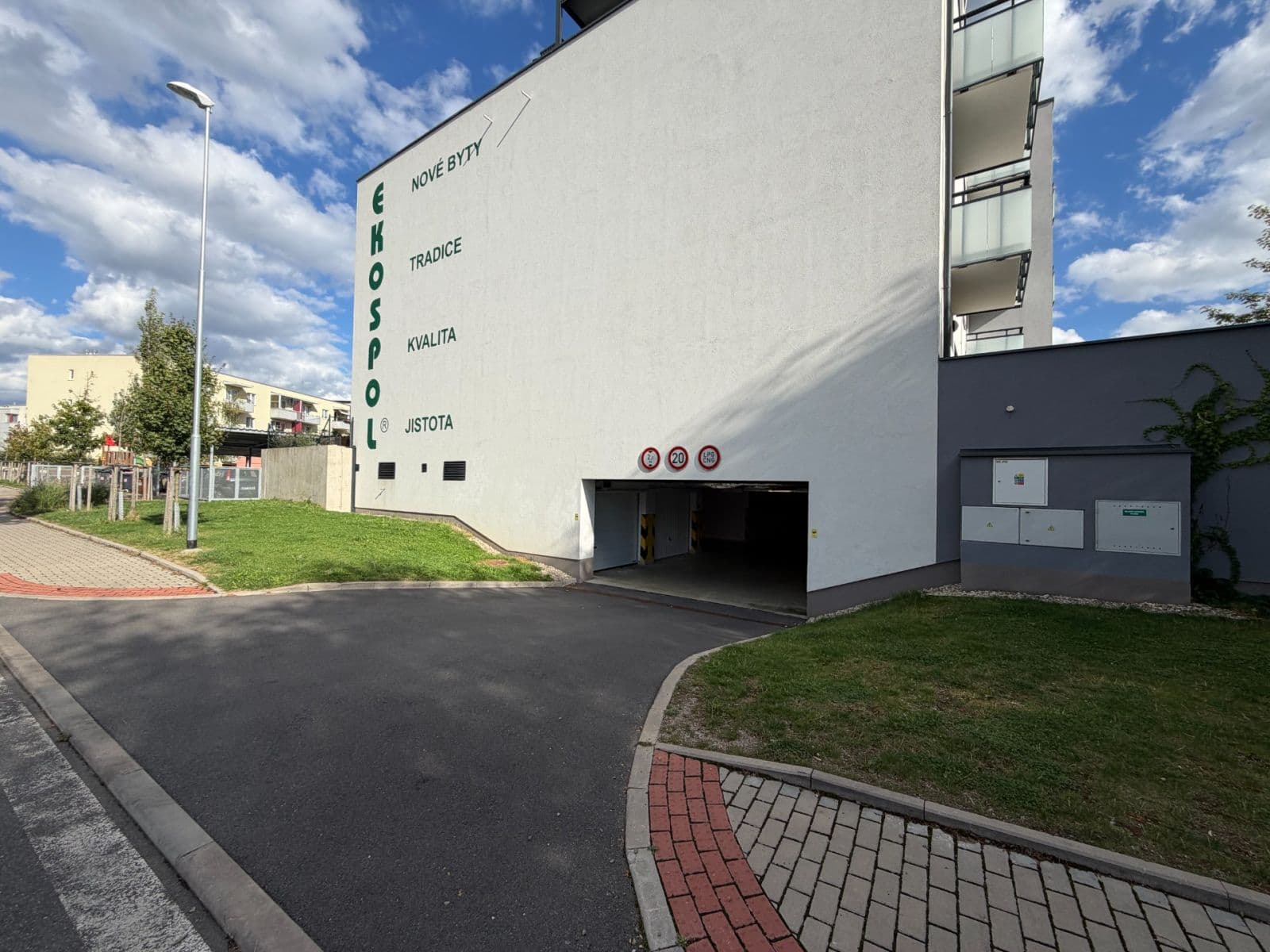 Pronájem bytu 2+kk 71 m², Františka Diviše, Praha, Praha Pronájem bytu 2+kk 71 m², Františka Diviše, Praha, Praha