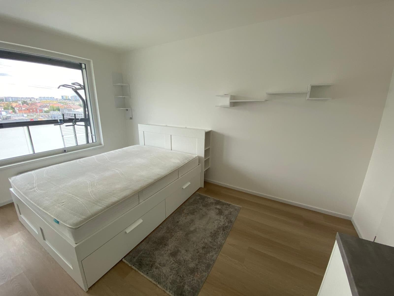 Pronájem bytu 1+kk 30 m², Kolbenova, Praha, Praha Pronájem bytu 1+kk 30 m², Kolbenova, Praha, Praha