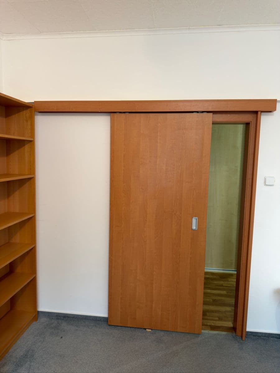 Prodej bytu 2+1 64 m², Karla Čapka, Sokolov, Karlovarský kraj Prodej bytu 2+1 64 m², Karla Čapka, Sokolov, Karlovarský kraj
