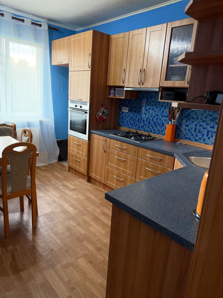 Prodej bytu 2+1 64 m², Karla Čapka, Sokolov, Karlovarský kraj Prodej bytu 2+1 64 m², Karla Čapka, Sokolov, Karlovarský kraj