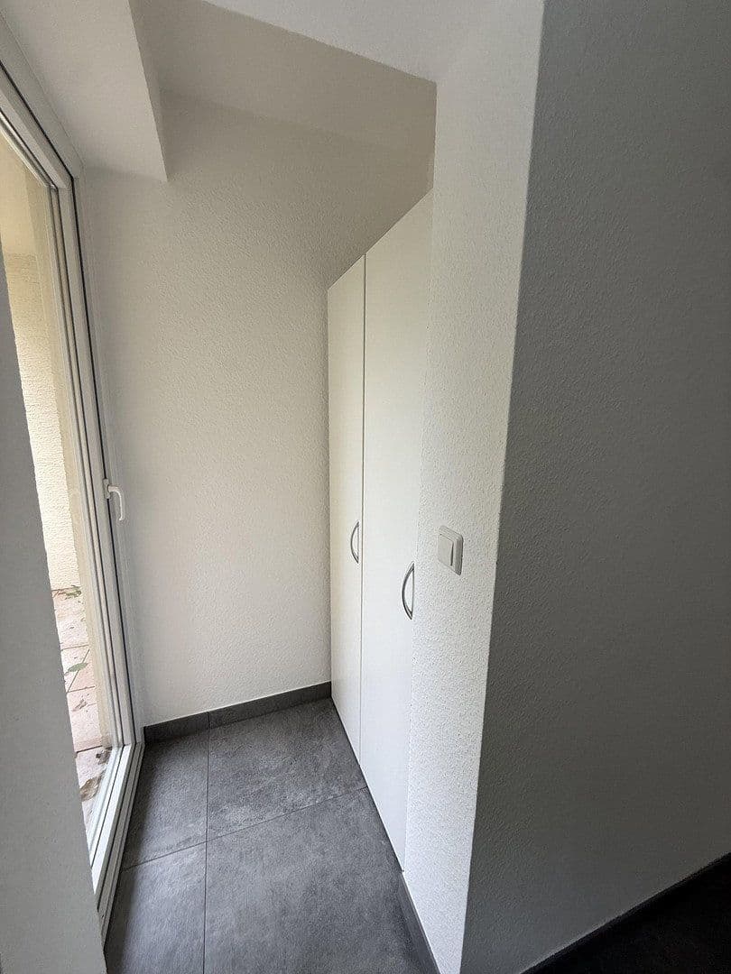 Pronájem bytu 4+1 91 m², Freiberg am Neckar, Bádensko-Württembersko Pronájem bytu 4+1 91 m², Freiberg am Neckar, Bádensko-Württembersko