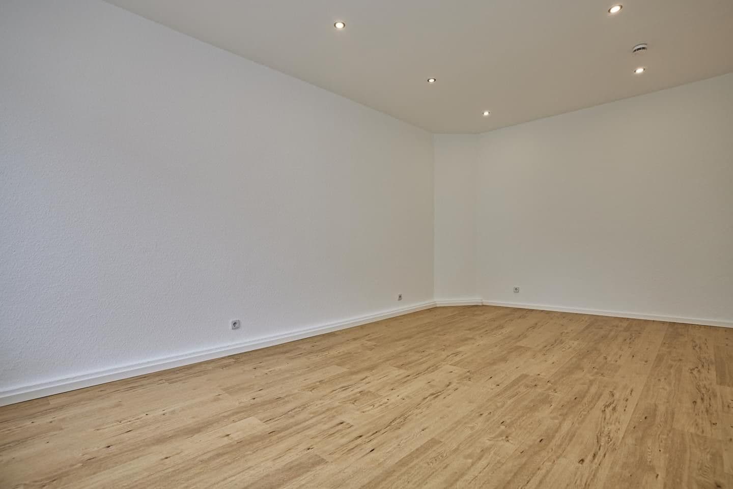 Pronájem bytu 2+1 70 m², Westfalenstraße 47, Iserlohn, Severní Porýní-Vestfálsko Pronájem bytu 2+1 70 m², Westfalenstraße 47, Iserlohn, Severní Porýní-Vestfálsko