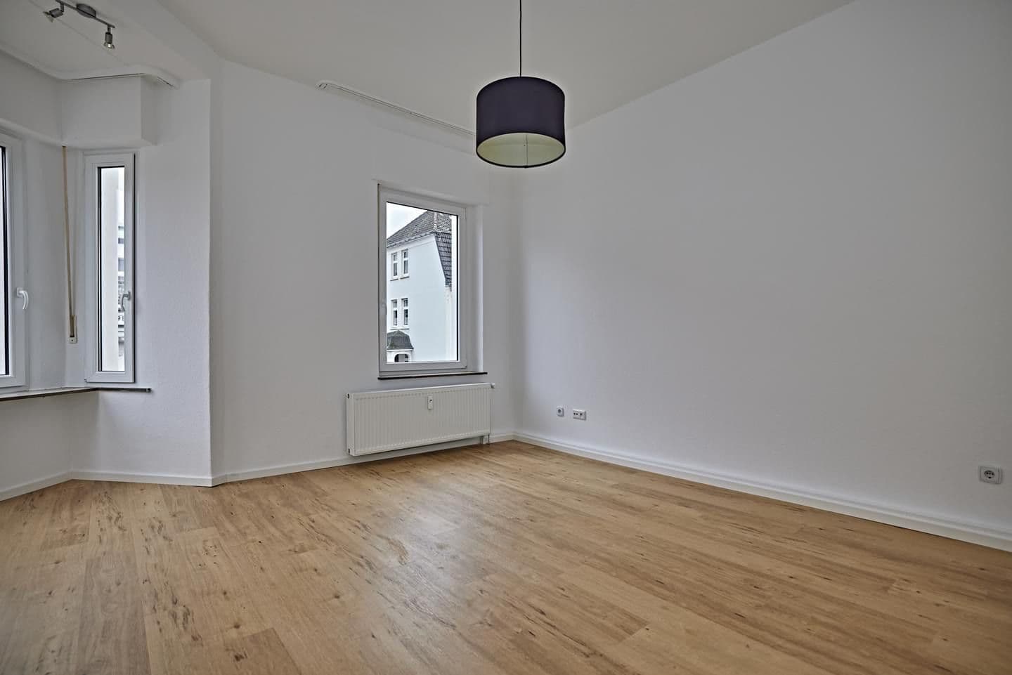Pronájem bytu 2+1 70 m², Westfalenstraße 47, Iserlohn, Severní Porýní-Vestfálsko Pronájem bytu 2+1 70 m², Westfalenstraße 47, Iserlohn, Severní Porýní-Vestfálsko