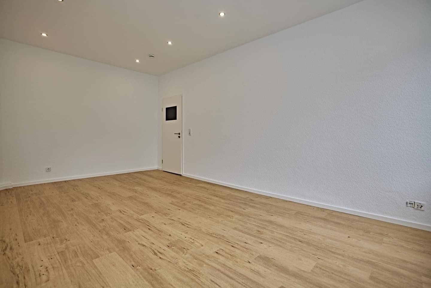 Pronájem bytu 2+1 70 m², Westfalenstraße 47, Iserlohn, Severní Porýní-Vestfálsko Pronájem bytu 2+1 70 m², Westfalenstraße 47, Iserlohn, Severní Porýní-Vestfálsko