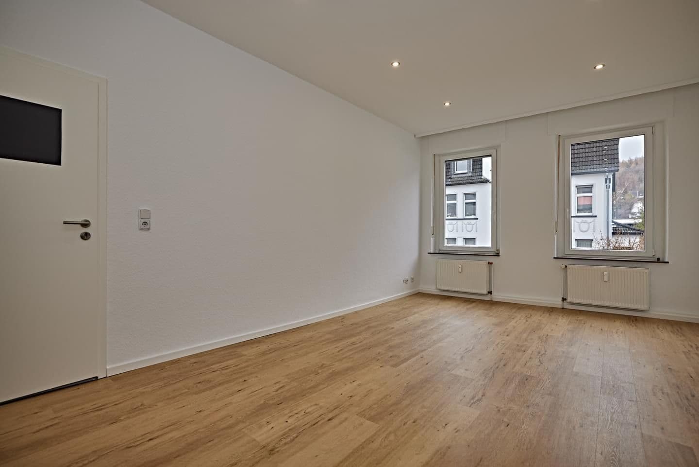 Pronájem bytu 2+1 70 m², Westfalenstraße 47, Iserlohn, Severní Porýní-Vestfálsko Pronájem bytu 2+1 70 m², Westfalenstraße 47, Iserlohn, Severní Porýní-Vestfálsko