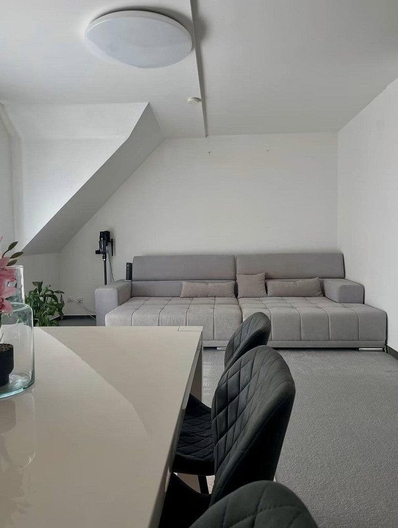 Prodej bytu 5+1 118 m², Polch, Porýní-Falc Prodej bytu 5+1 118 m², Polch, Porýní-Falc